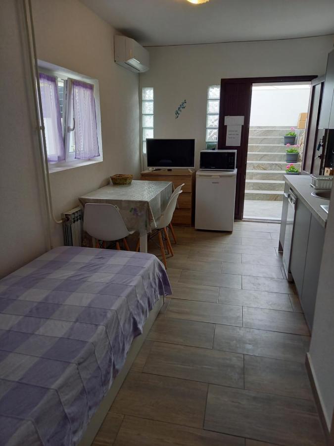 Apartment Senka Mali Losinj Exterior photo