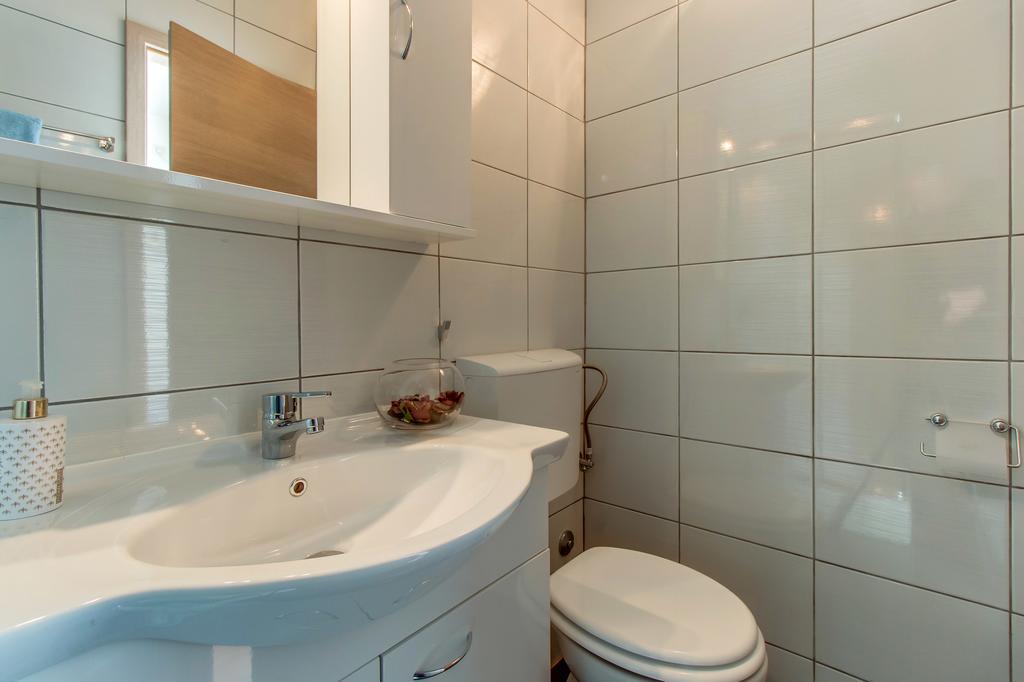 Apartment Senka Mali Losinj Exterior photo